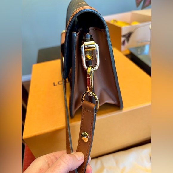 Louis Vuitton Dauphine Mini Monogram Reverse - Picture 6 of 10